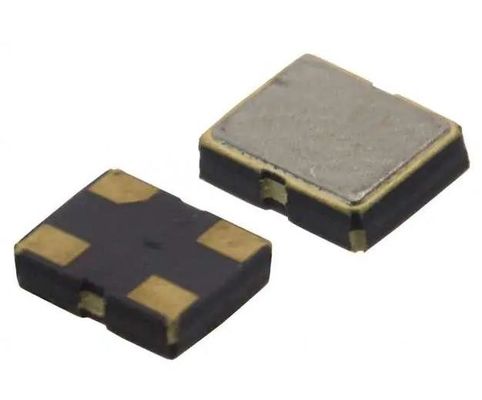 ECS-327KE-TR 32.768 kHz XO CMOS Oscillateur 1.5V ~ 5.5V Activer ou désactiver 4-SMD